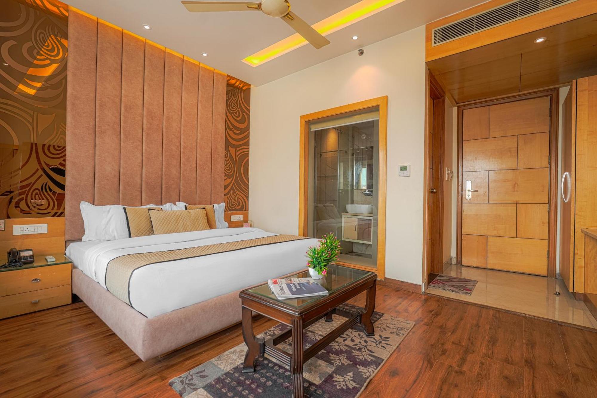 Csjs Inn Hotel Amritsar Esterno foto