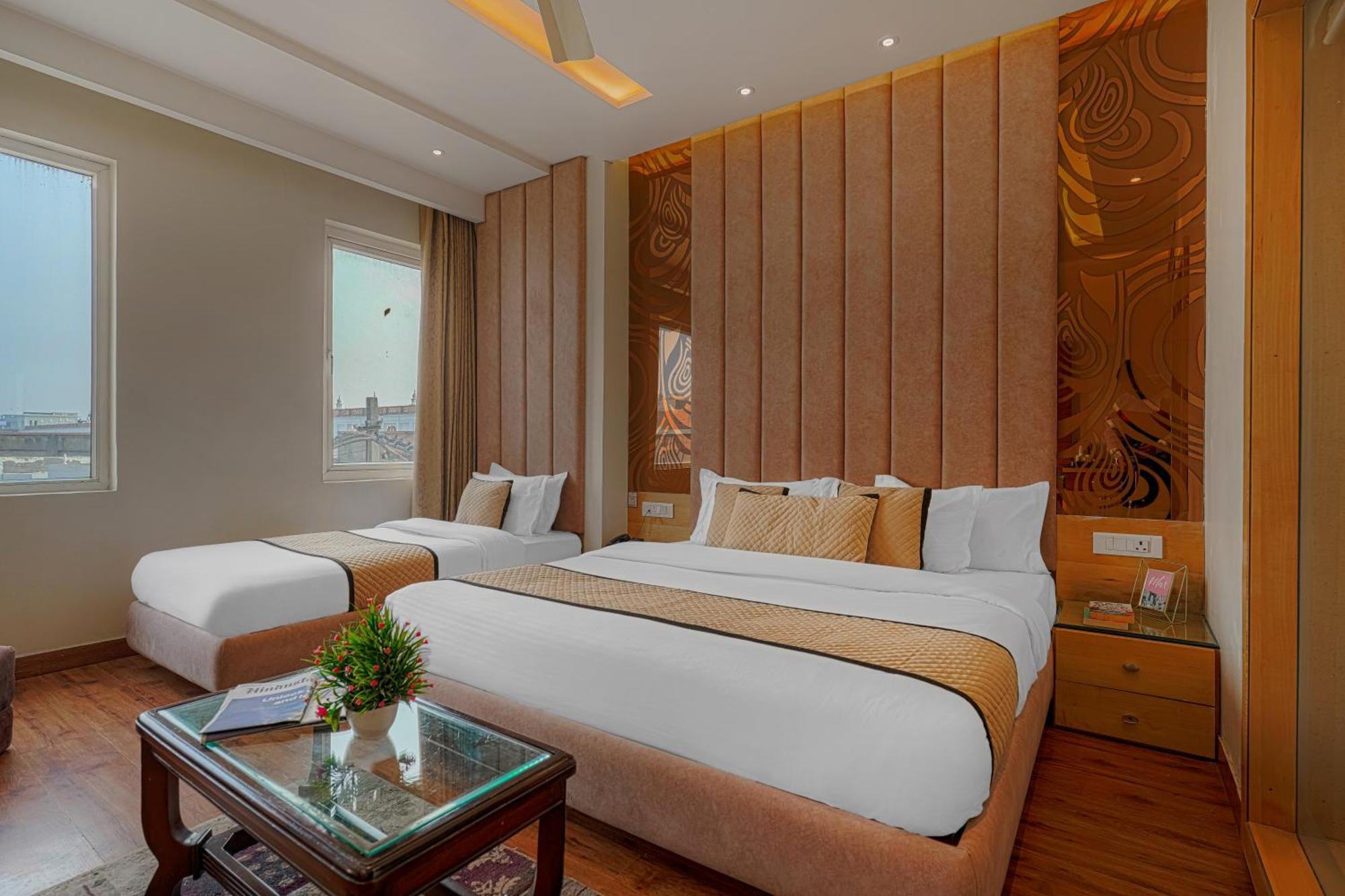 Csjs Inn Hotel Amritsar Esterno foto