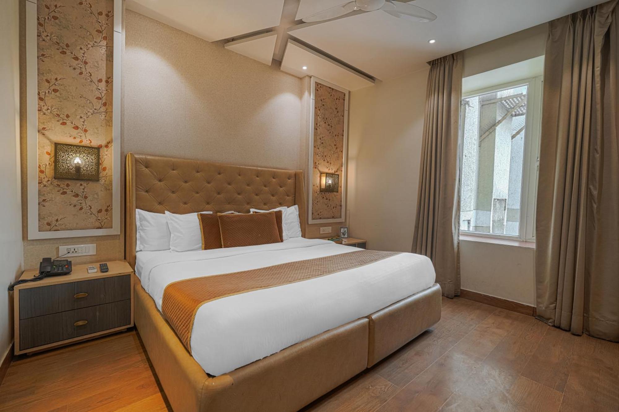 Csjs Inn Hotel Amritsar Esterno foto
